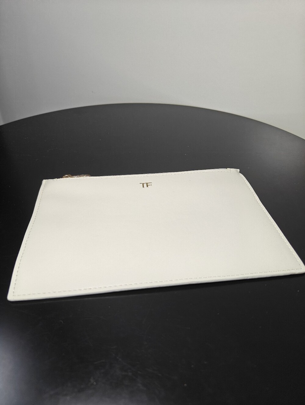 Tom Ford Beauty White Faux Leather Cosmetic Pouch Gold TF Logo GWP 0935